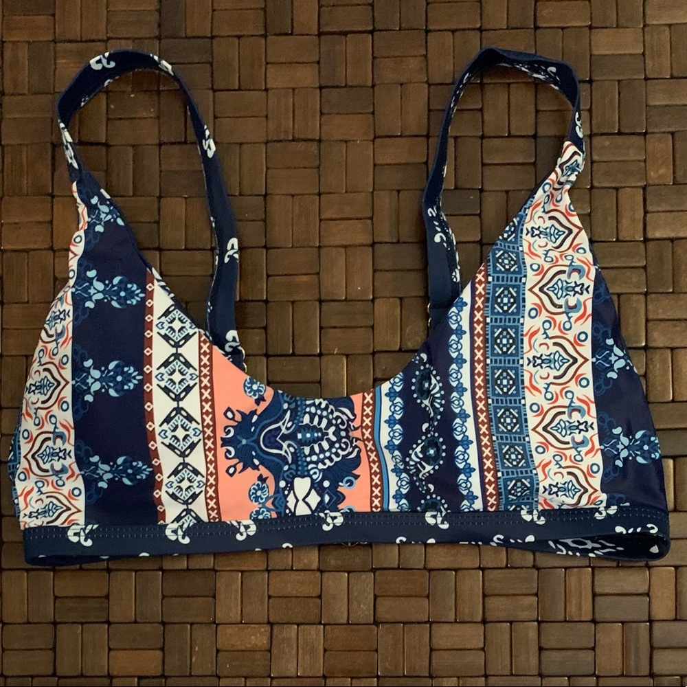 Reversible swimsuit
